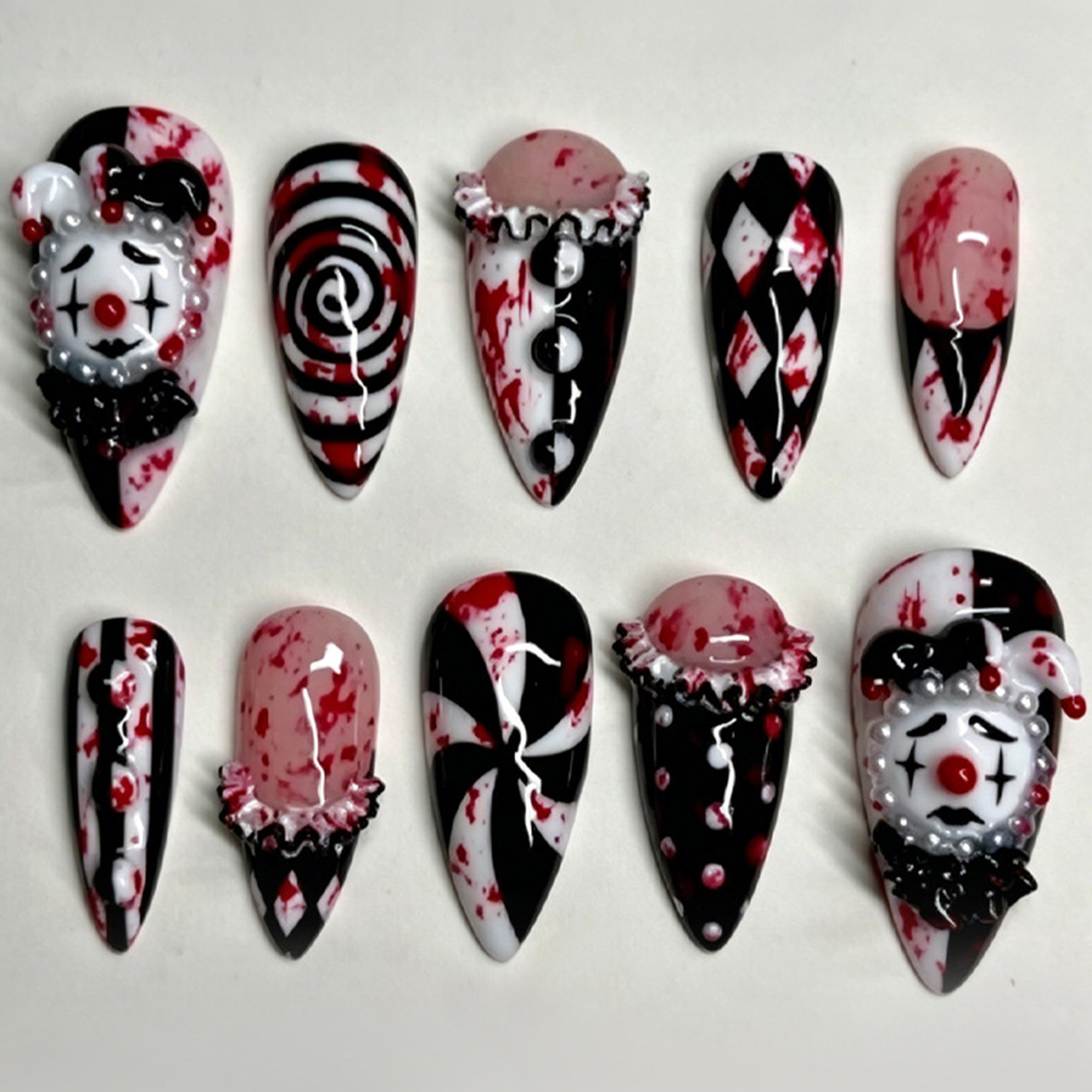 Nail Art Press On - 30 adet Komik Koyu Palyaço Desenli