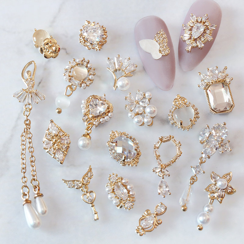 Nail Art Valentines Day - 4 adet/grup Aşk Gül Kelebek Kolye