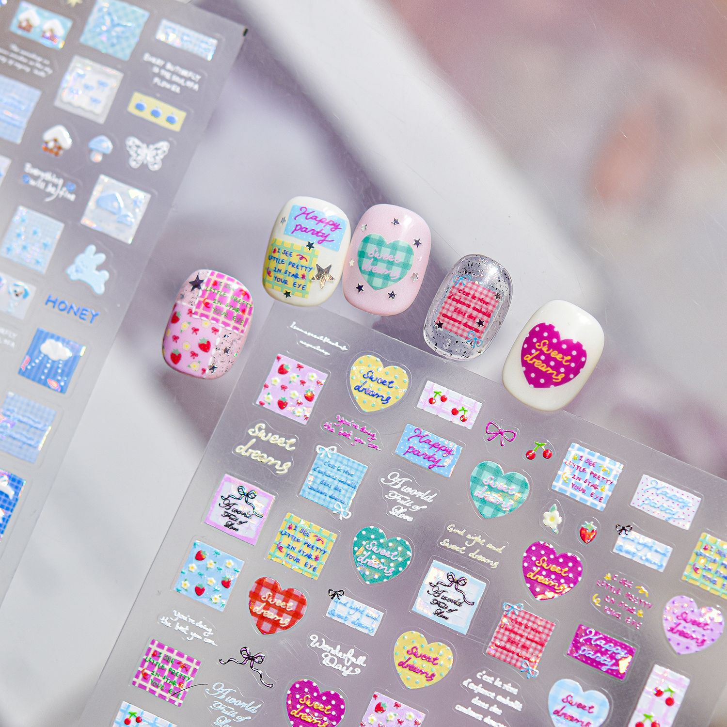 Kabuklu Işık Tırnak Çıkartmala - Nail Art Valentines Day incelemesi ve fiyatı